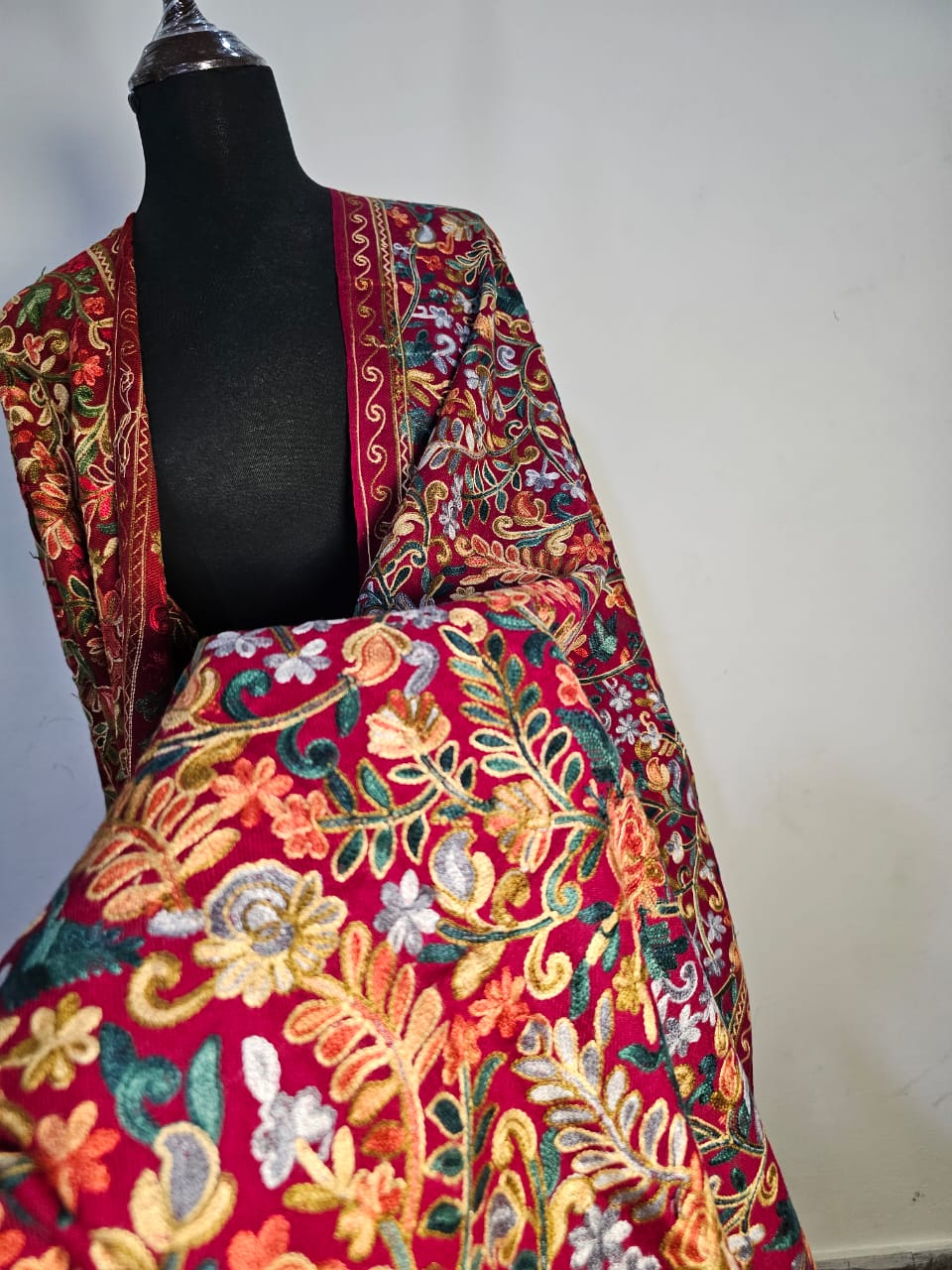 Gulabkar (Aari) Mini Shawl