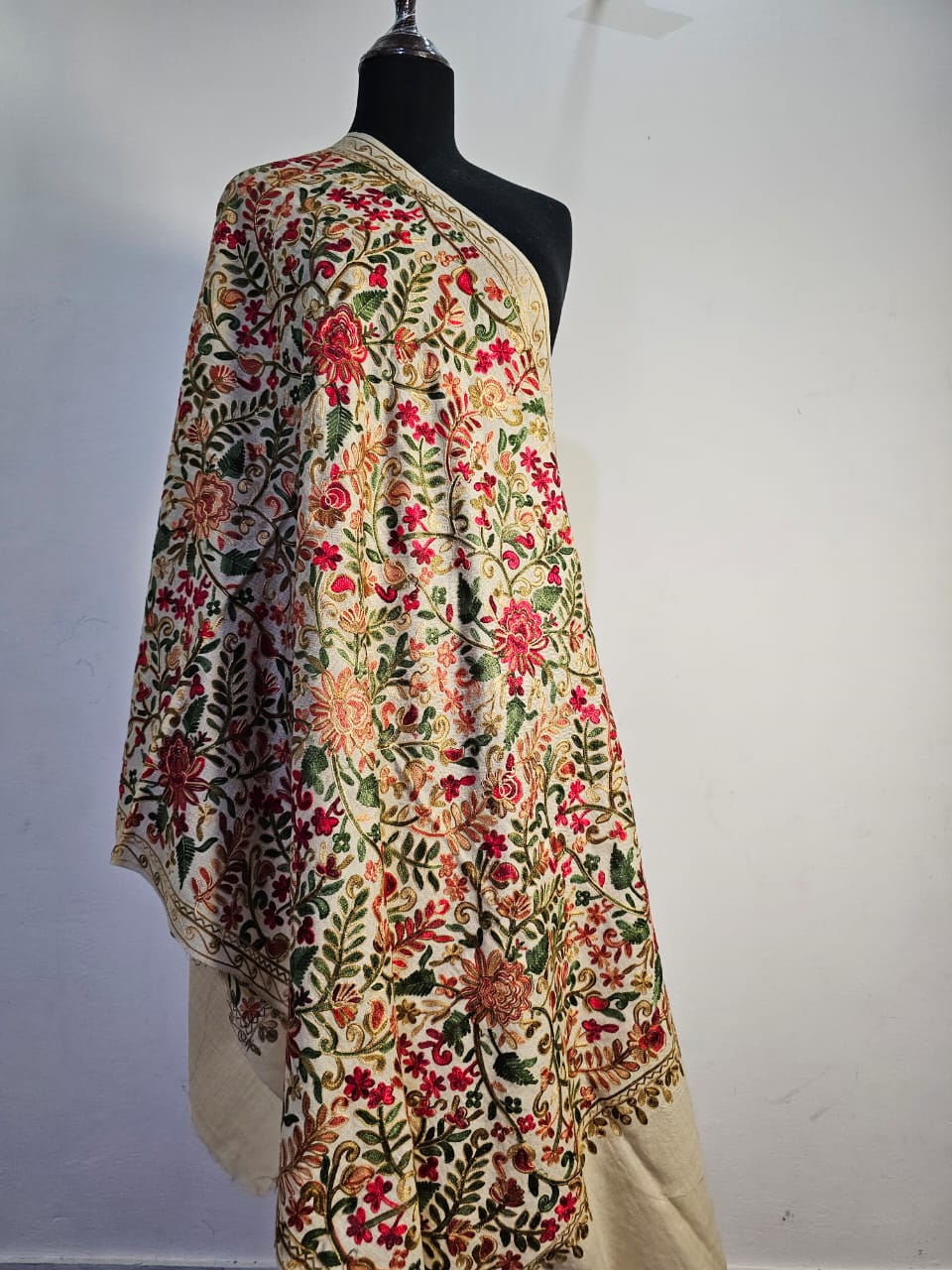 Gulabkar (Aari) Mini Shawl