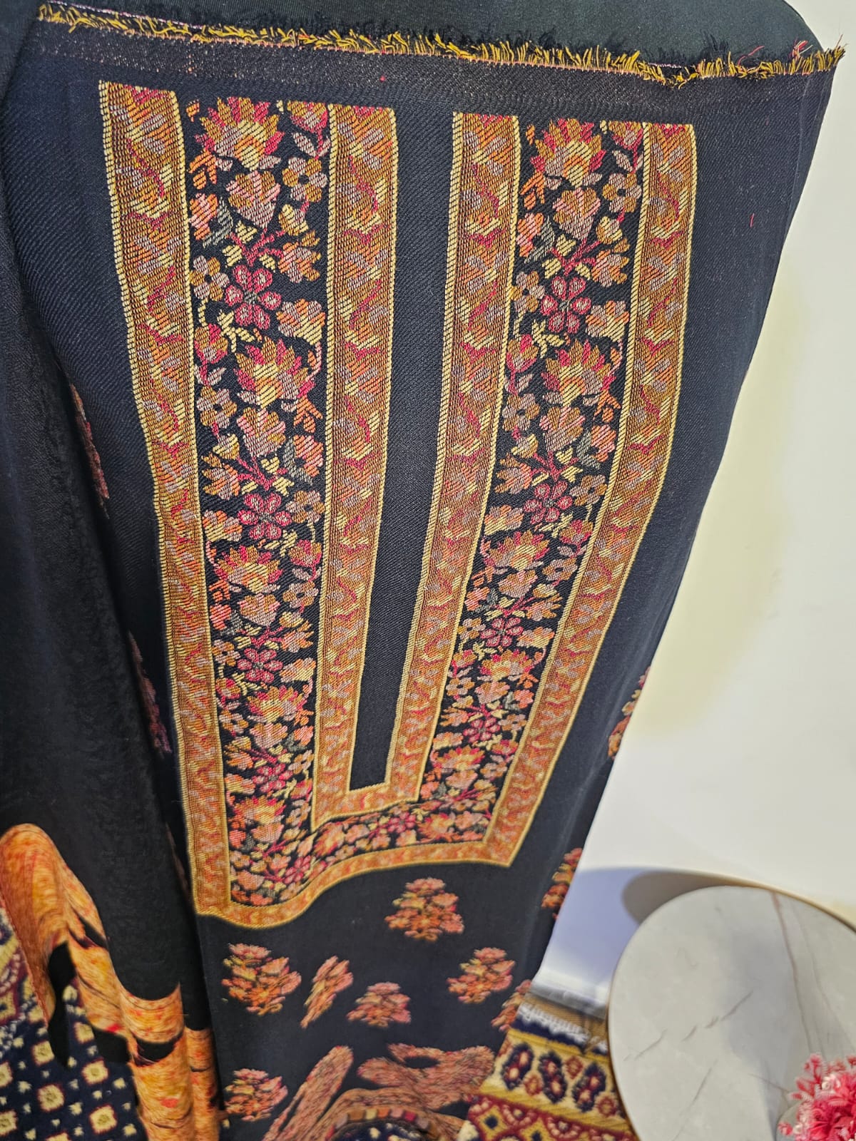 Kani Unstitched Pashmina 3pc Suit