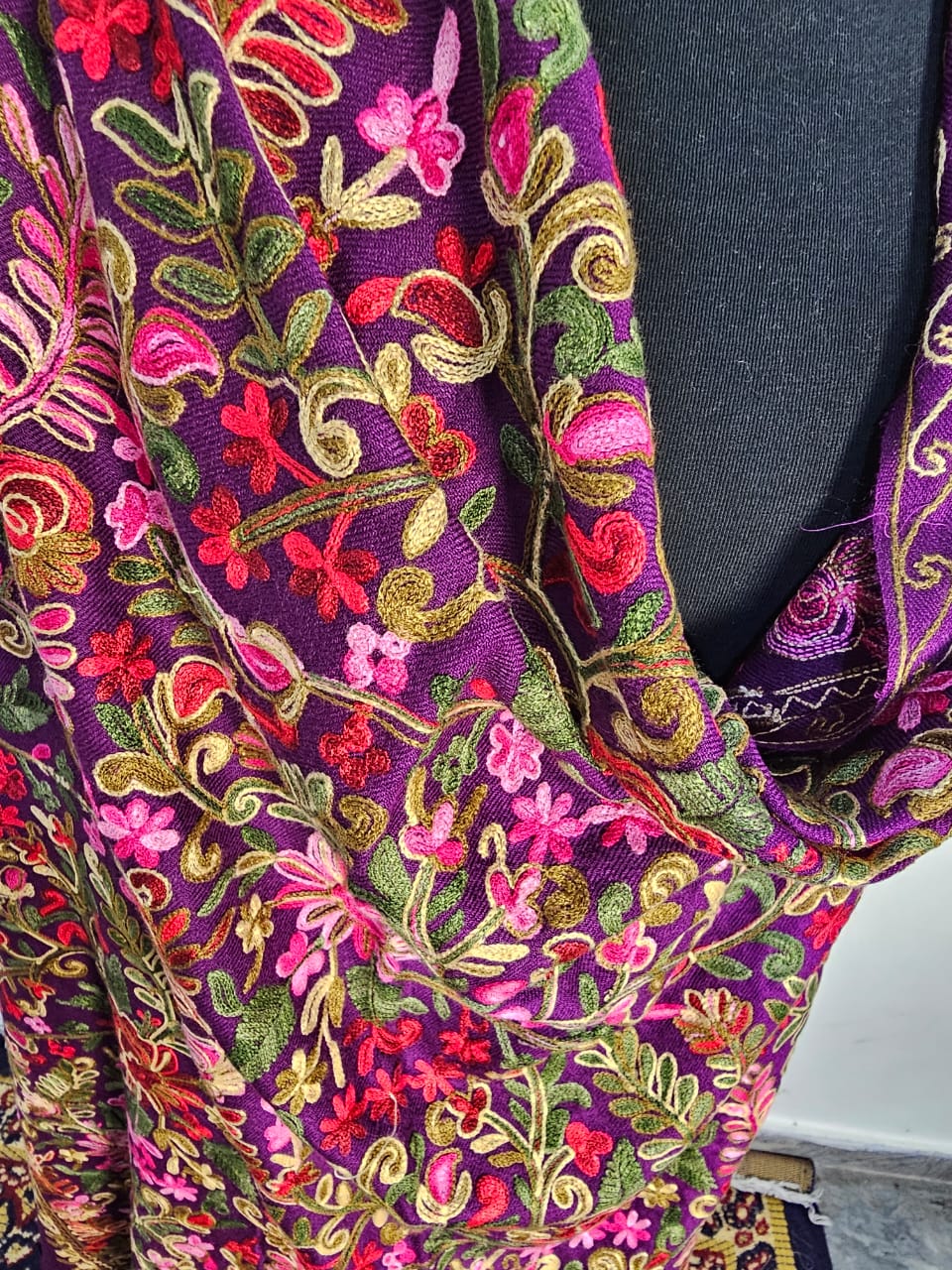 Gulabkar (Aari)Big Shawl