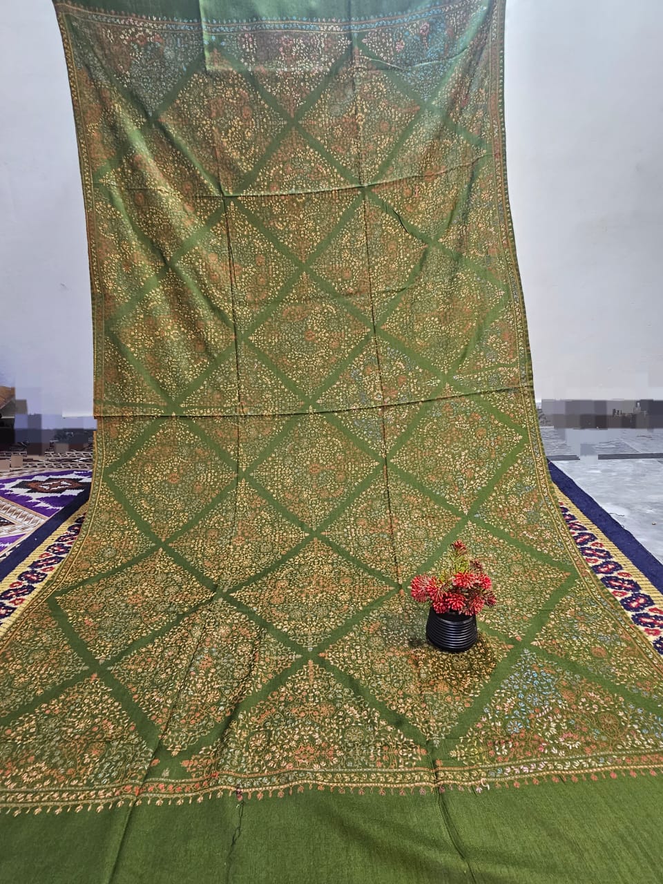 Kashmiri Hand-Made Shawl (Jaal Design)