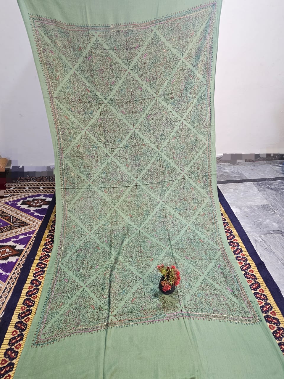 Kashmiri Hand-Made Shawl (Jaal Design)