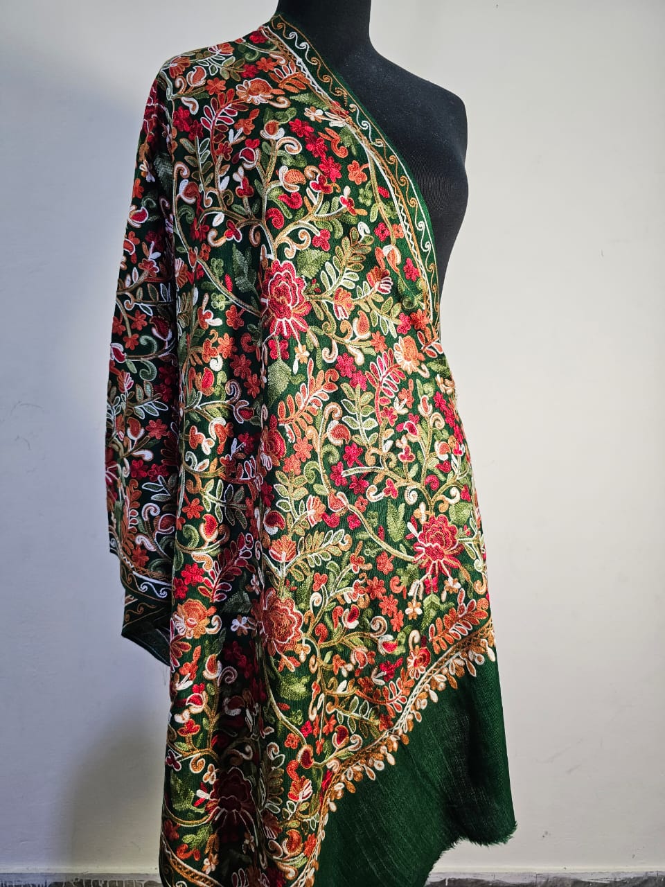 Gulabkar (Aari) Mini Shawl