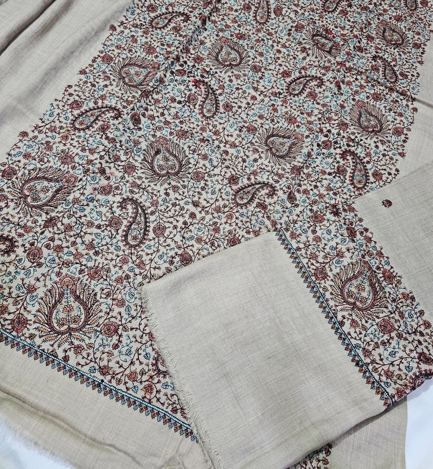 Paper machi Untitiched 3pc Pashmina suits