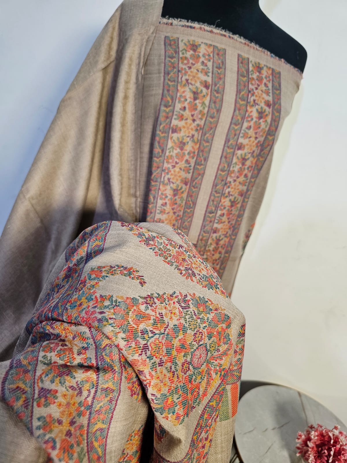 Kani Unstitched Pashmina 3pc Suit
