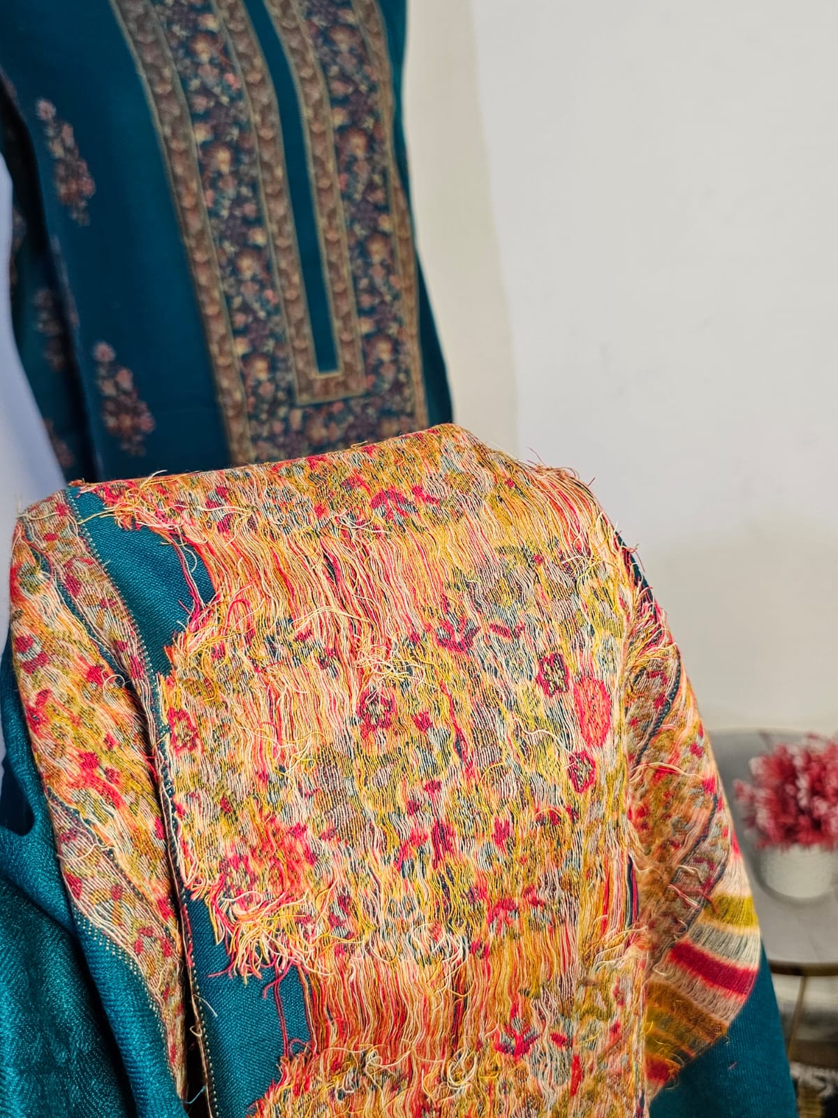 Kani Unstitched Pashmina 3pc Suit