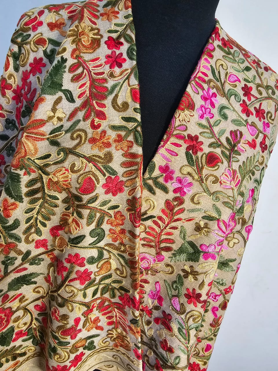 Gulabkar (Aari)Big Shawl