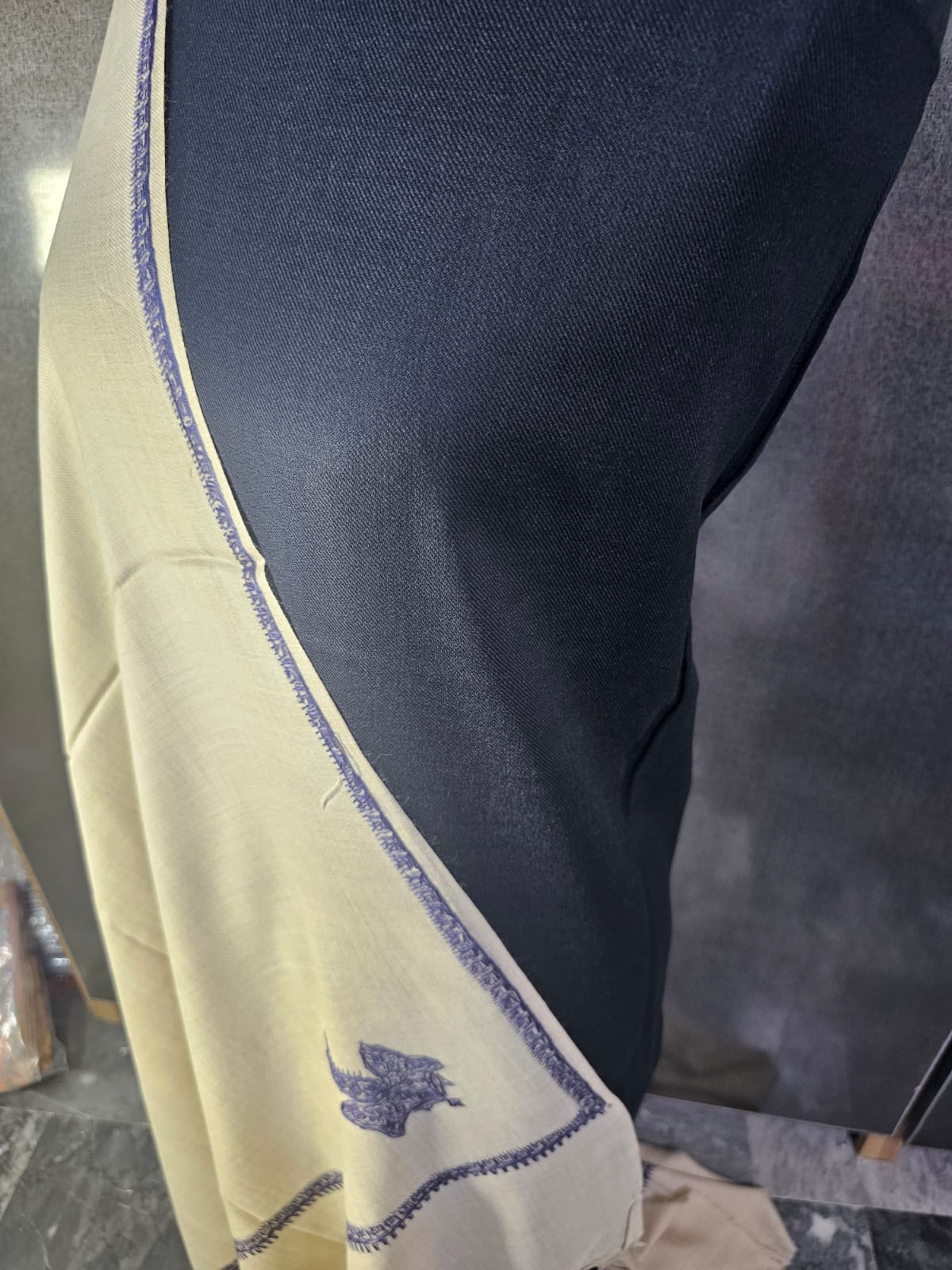 3pc Unstitched Kashmiri Suits