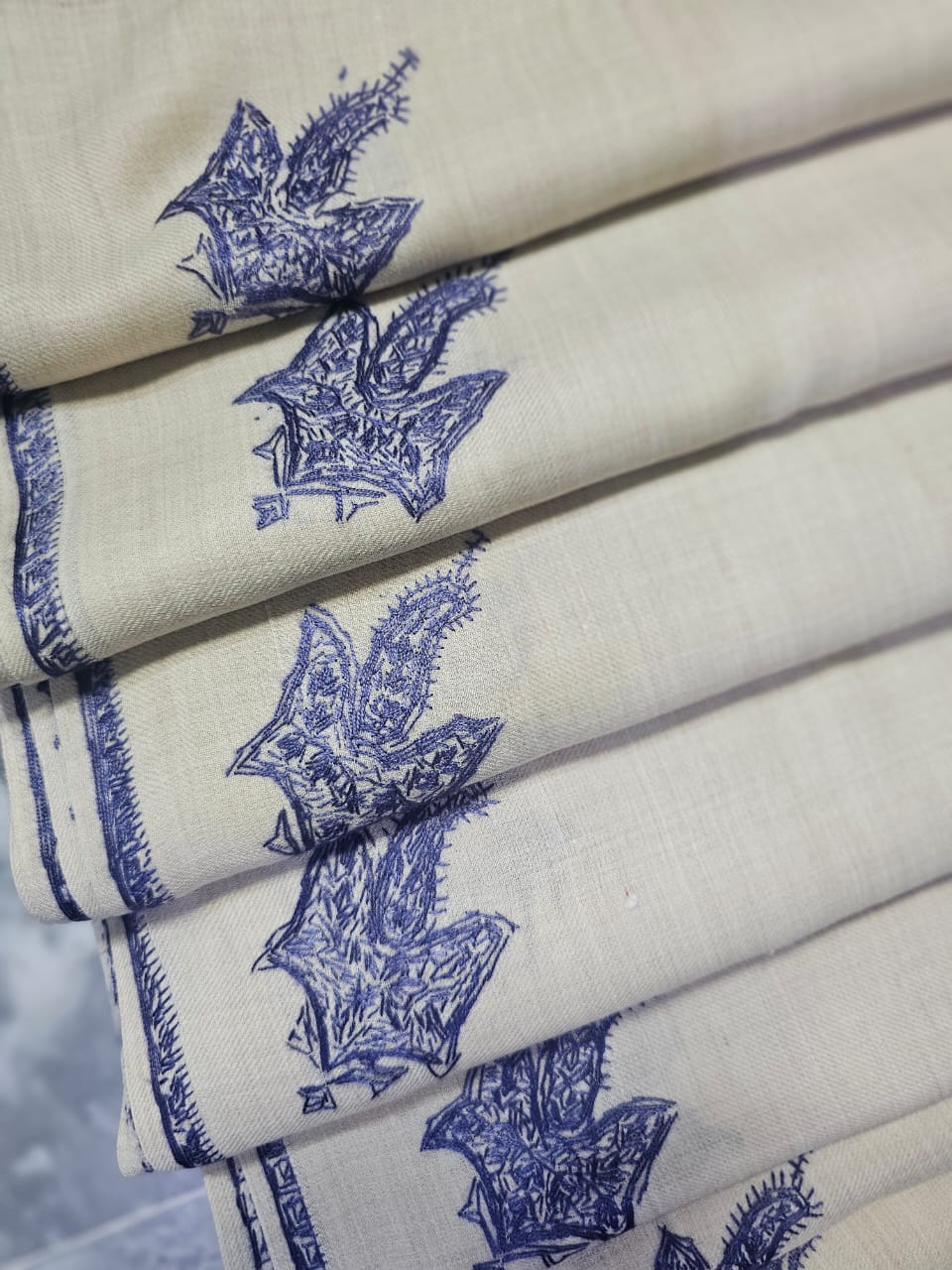 3pc Unstitched Kashmiri Suits