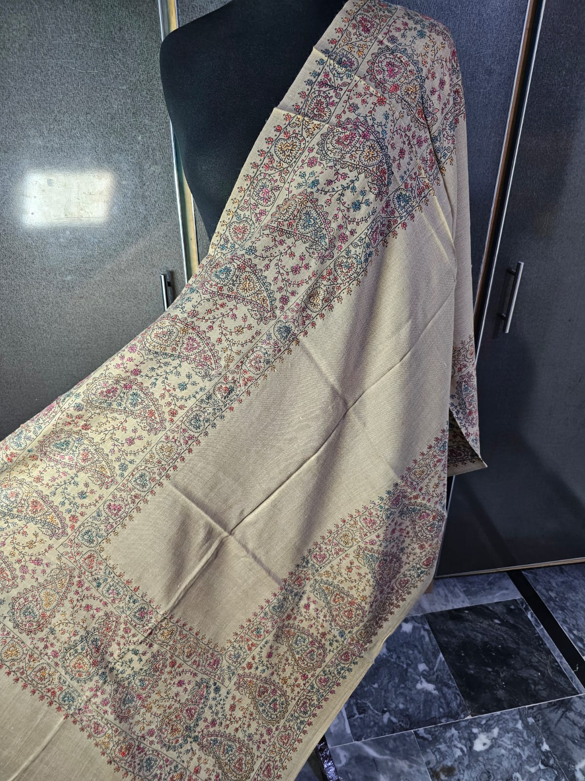 Kashmiri hand-made mini/half shawl
