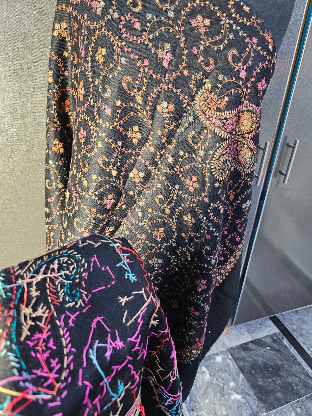 Kashmiri hand-made mini/half shawl