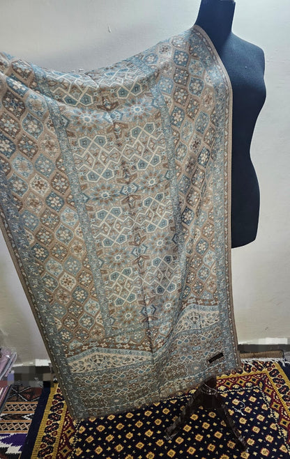 Kani Half Shawl